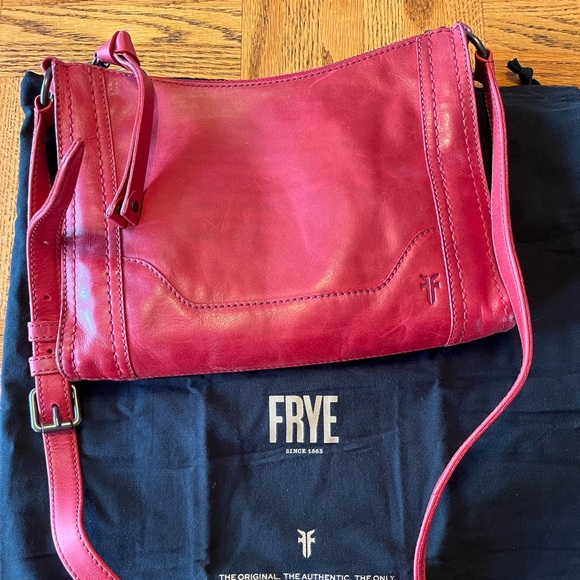 Frye Handbags - ❤️Gorgeous Red Frye Purse❤️